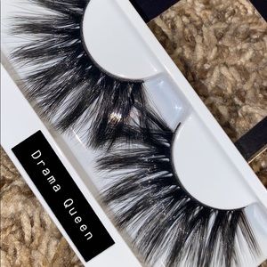 UNBOTHERED BEAUTY MINKS